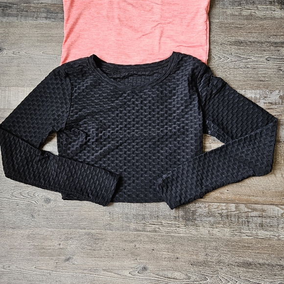 3 Born Primitive Crop Tops - Picture 5 of 11